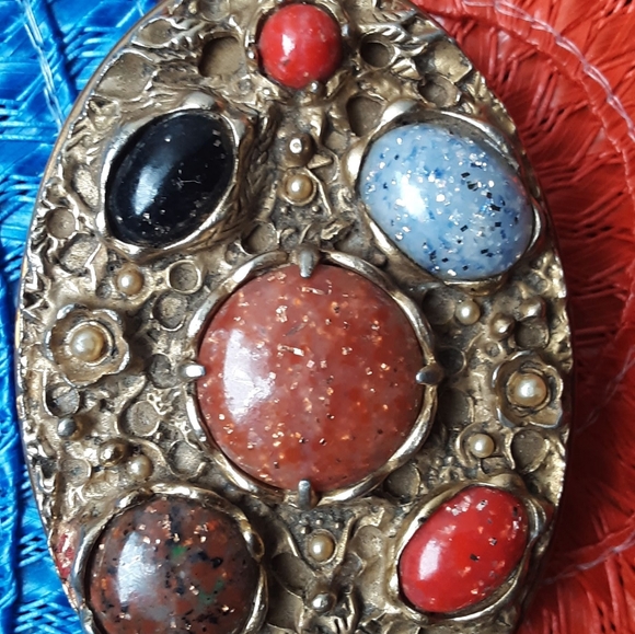 Rare Vintage Gilt Makeup Powder Puff Compact/with Multiple Color Stones - Picture 2 of 16